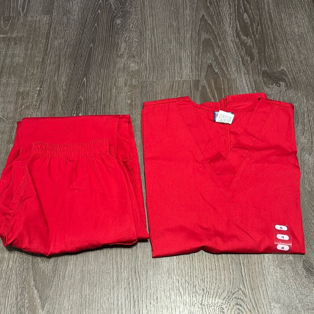 Cherokee Scrub Set
